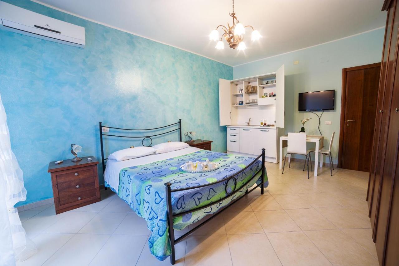 تاورمينا Sicily In Love 2 - Rooms & Breakfast المظهر الخارجي الصورة