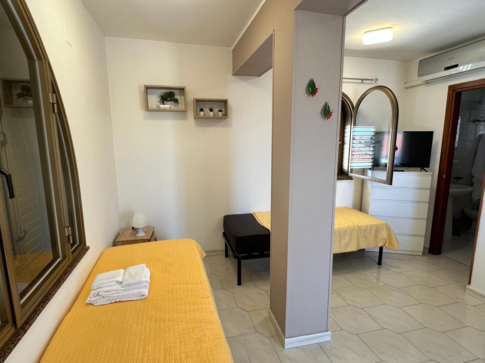 تاورمينا Sicily In Love 2 - Rooms & Breakfast المظهر الخارجي الصورة