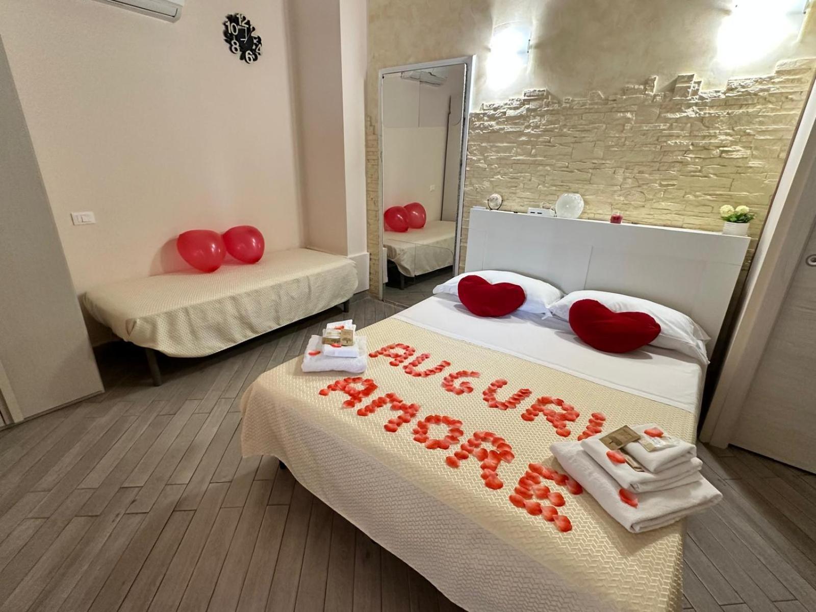 تاورمينا Sicily In Love 2 - Rooms & Breakfast المظهر الخارجي الصورة