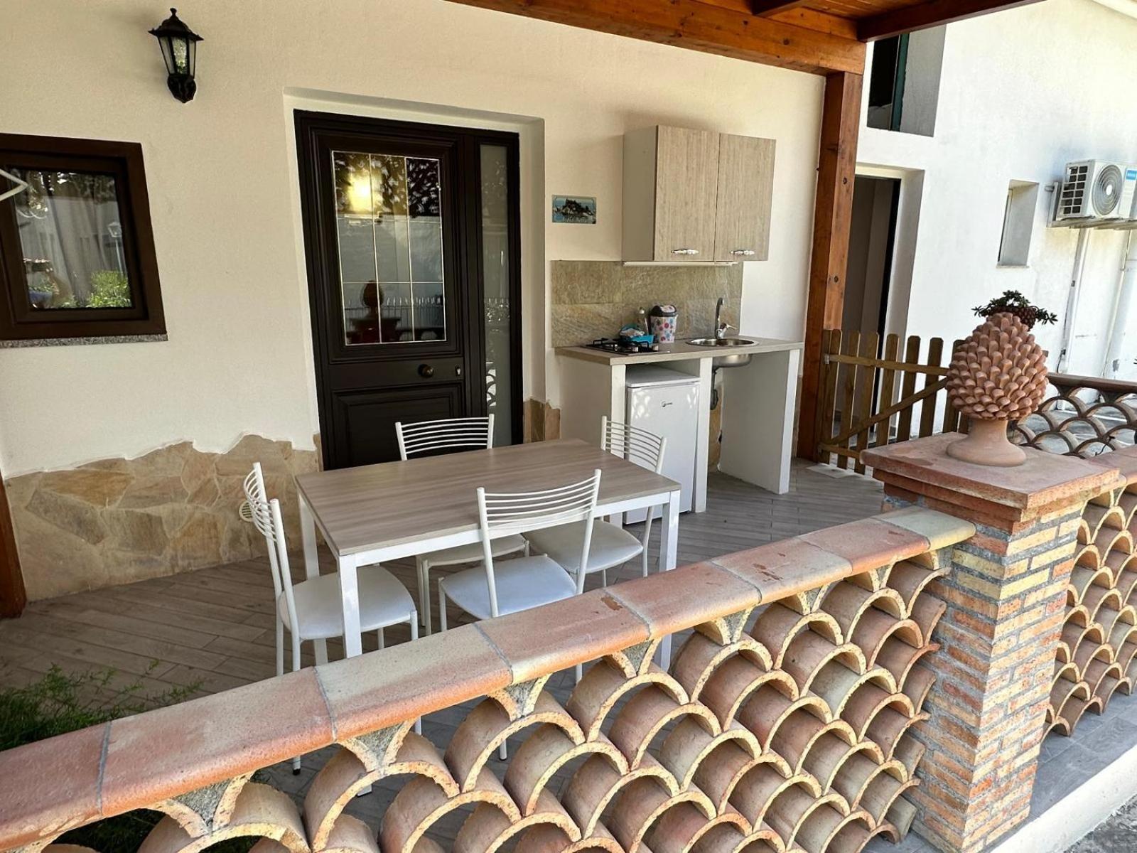 تاورمينا Sicily In Love 2 - Rooms & Breakfast المظهر الخارجي الصورة